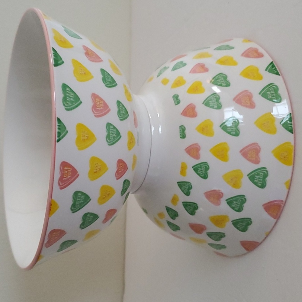 Two Soup/Cereal Treat Bowls with 💕 Hearts